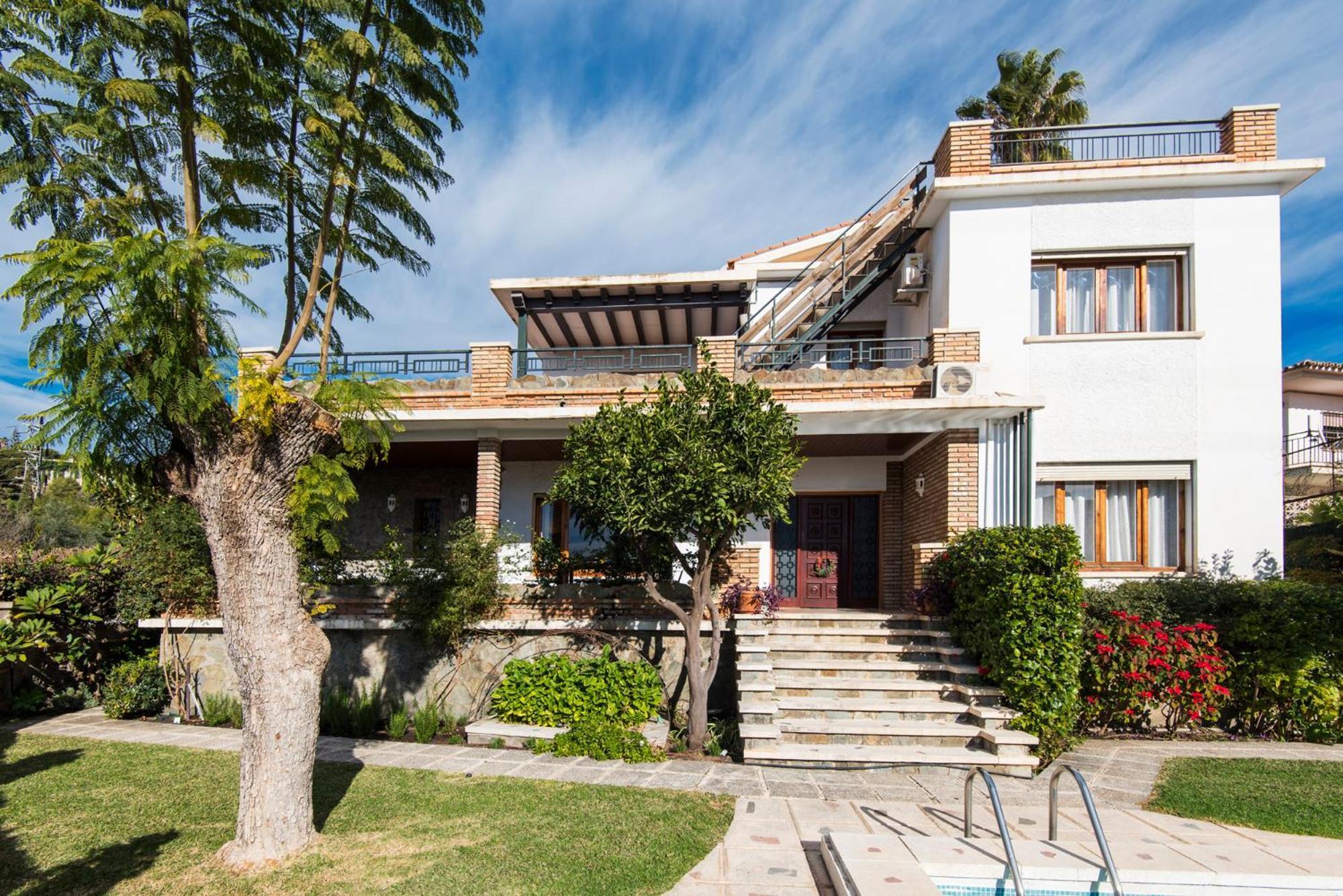 Queen Of The Ocean Villa: Stately Style House With Pool マラガ エクステリア 写真